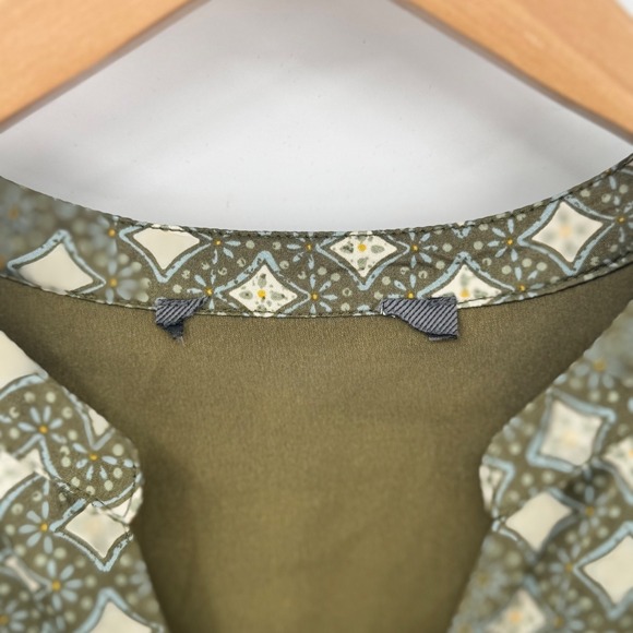 Robbie‎ Bee Geometric Green Tiered Midi Dress Smocked Lantern Est. sz Small - Picture 4 of 10